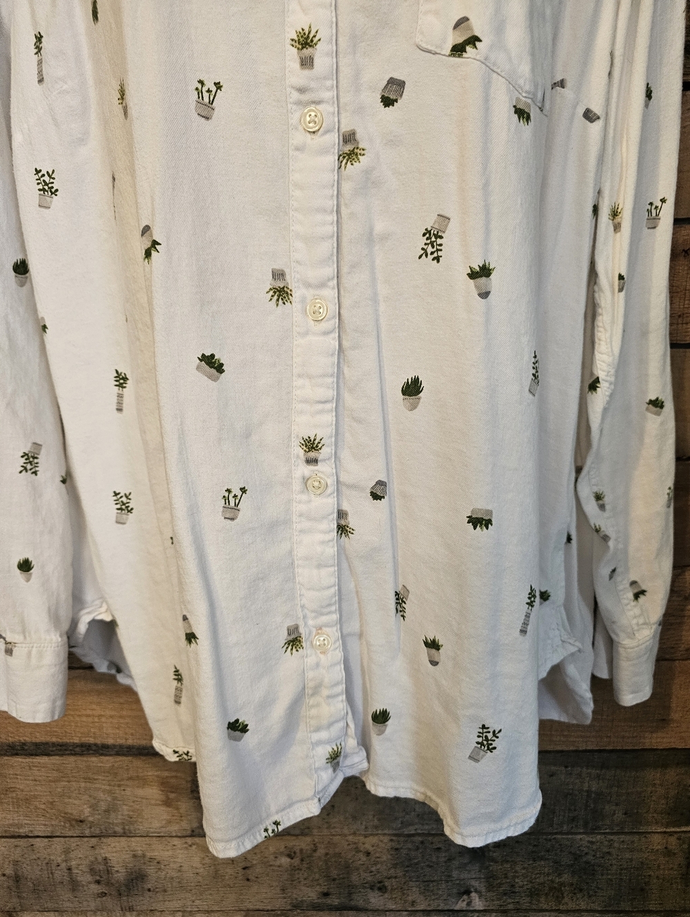 Old Navy Women's white Plant Life long sleeve button-down shirt size XL - Picture 7 of 14